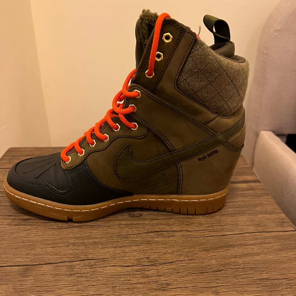 Womens Nike Snow Shoes